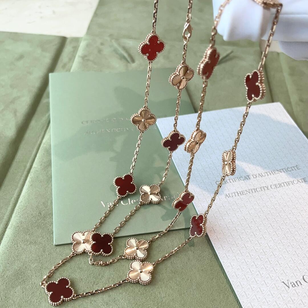 [CharmAmor]CLOVER 20 MOTIFS LASER CARNELIAN NECKLACE