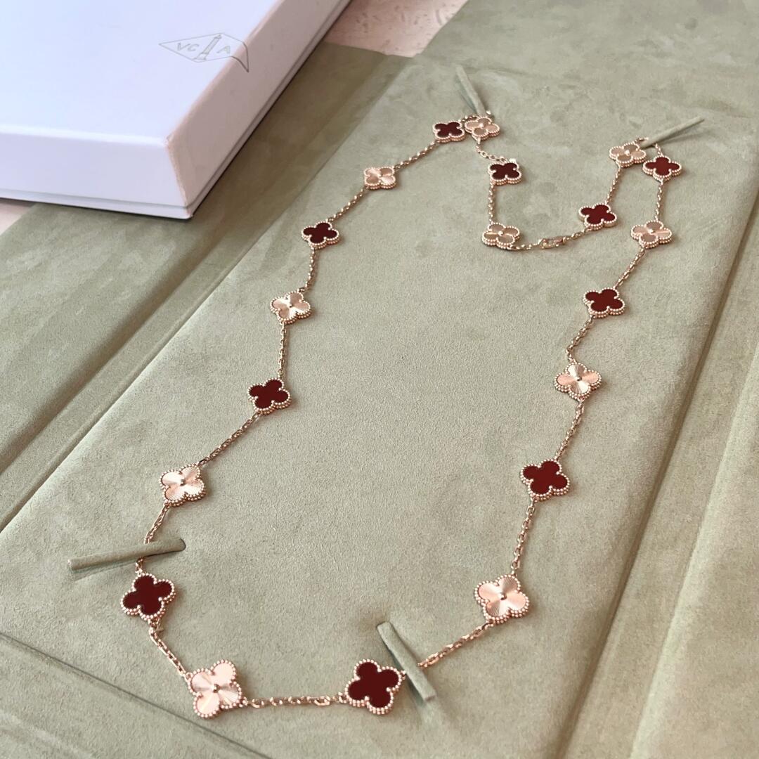 [CharmAmor]CLOVER 20 MOTIFS LASER CARNELIAN NECKLACE