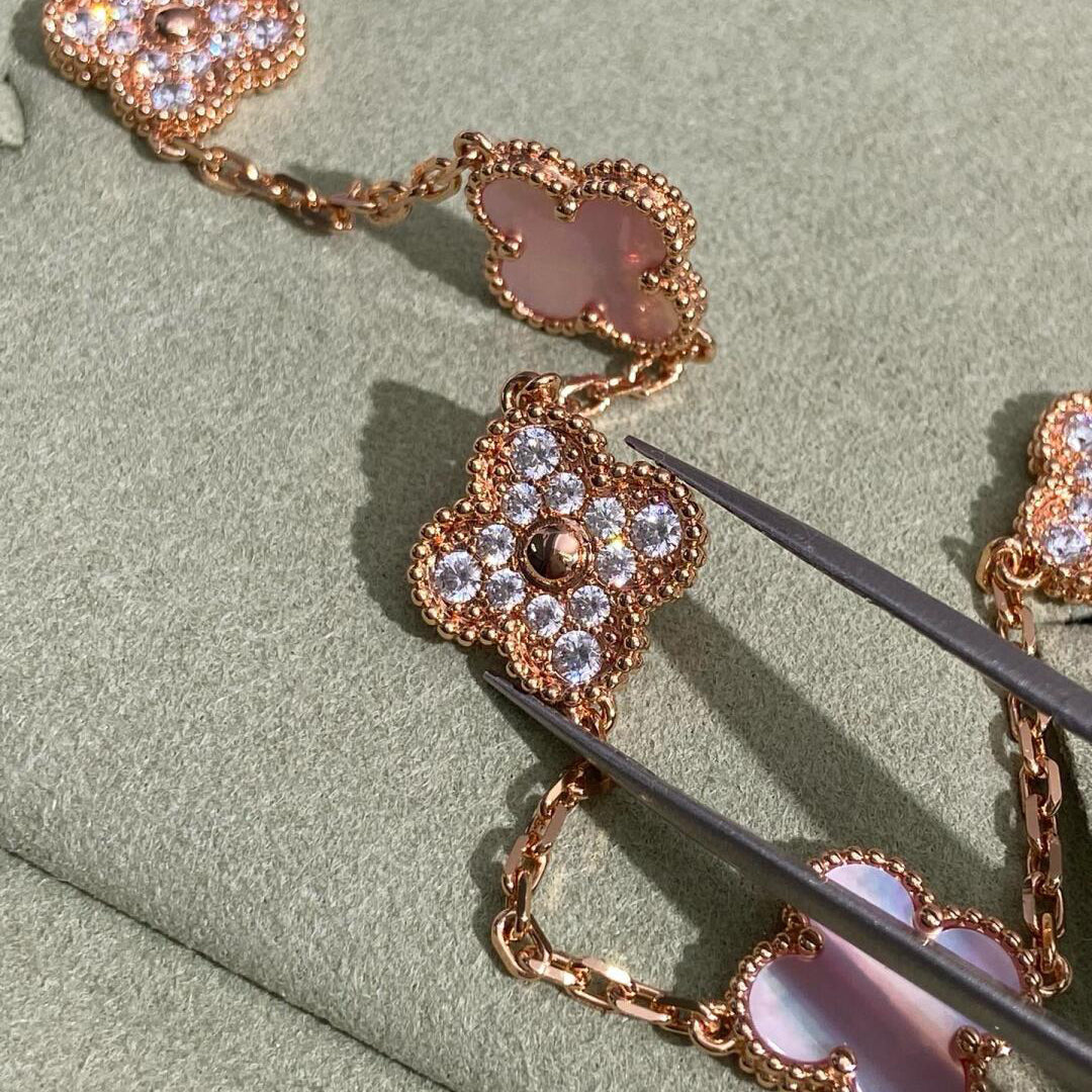 [CharmAmor]CLOVER 10 MOTIFS DIAMOND PINK MOP NECKLACE