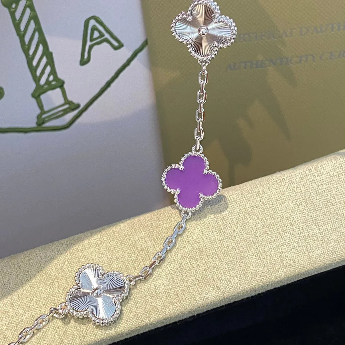 [CharmAmor] CLOVER 5 MOTIF VIOLET BRACELET COLLECTION