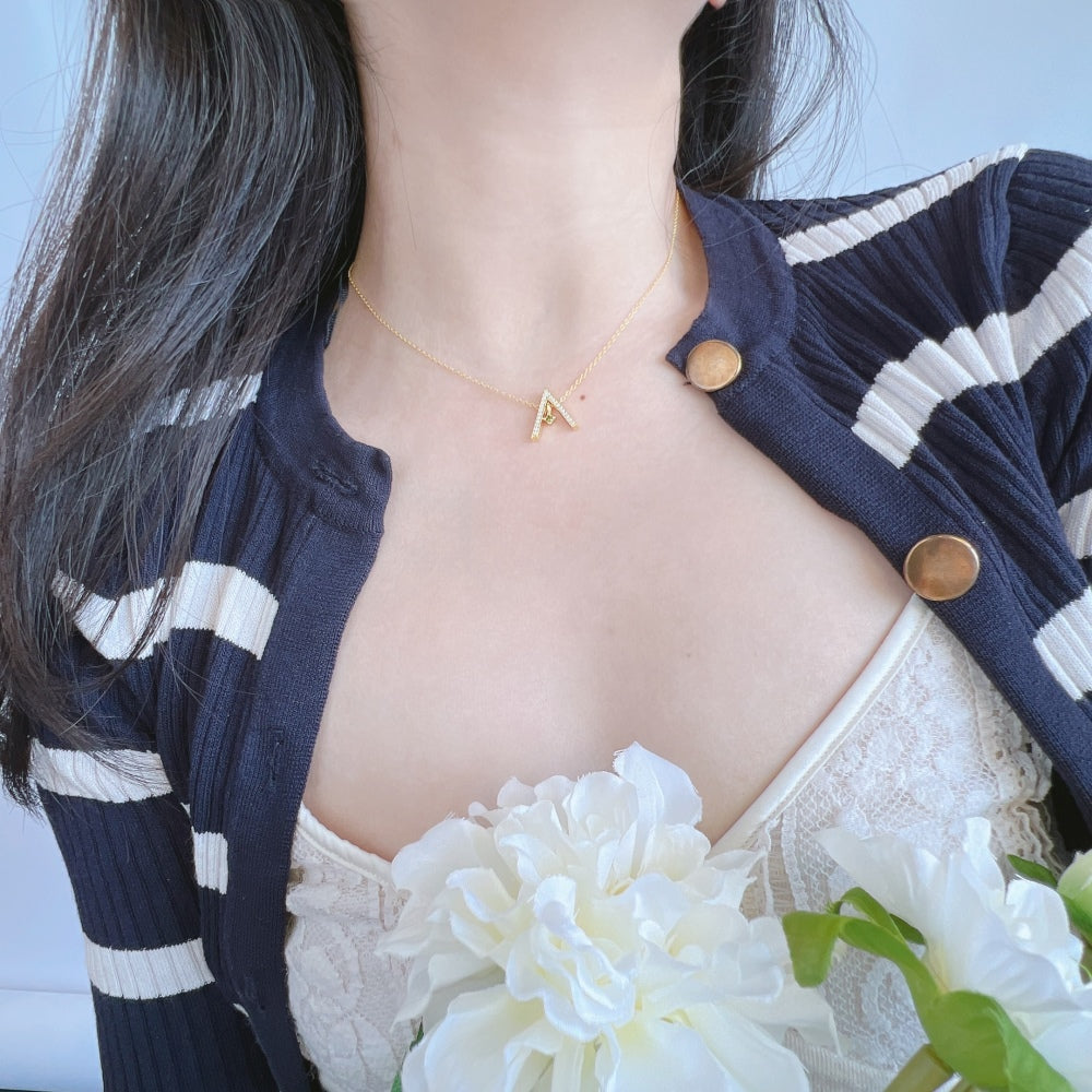 [CharmAmor]Sparkling "A" Shape Necklace