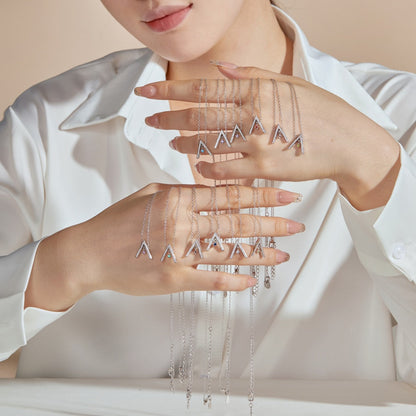 [CharmAmor]Sparkling "A" Shape Necklace