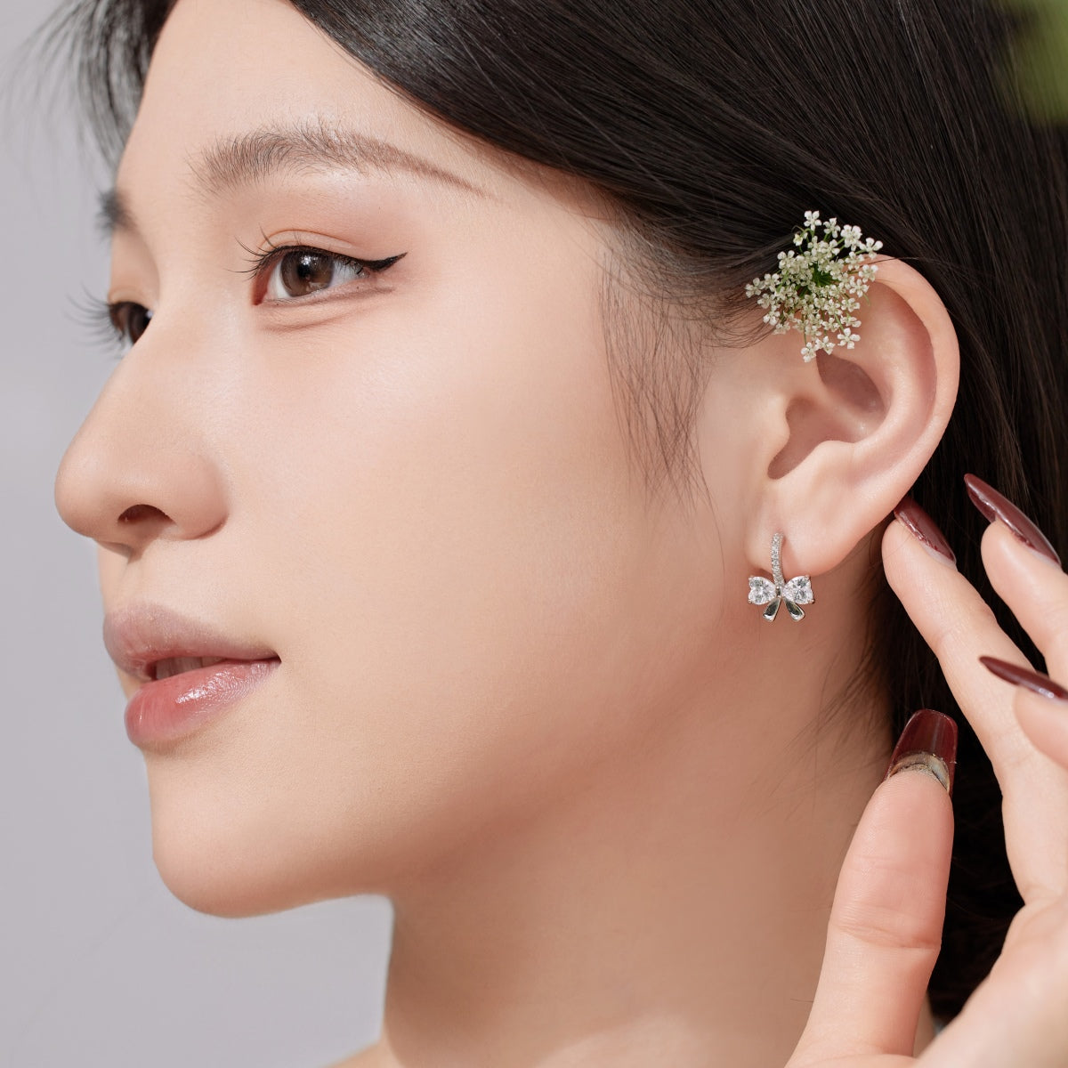 [CharmAmor]Exquisite Earrings With Heart-Shaped Bow Design