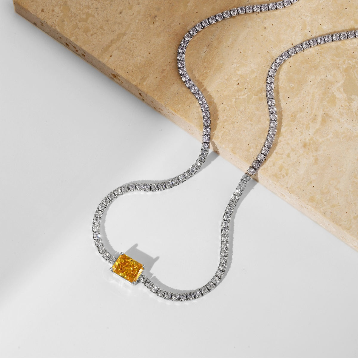 [CharmAmor]2.0 carat Ornate Emerald Cut Necklace