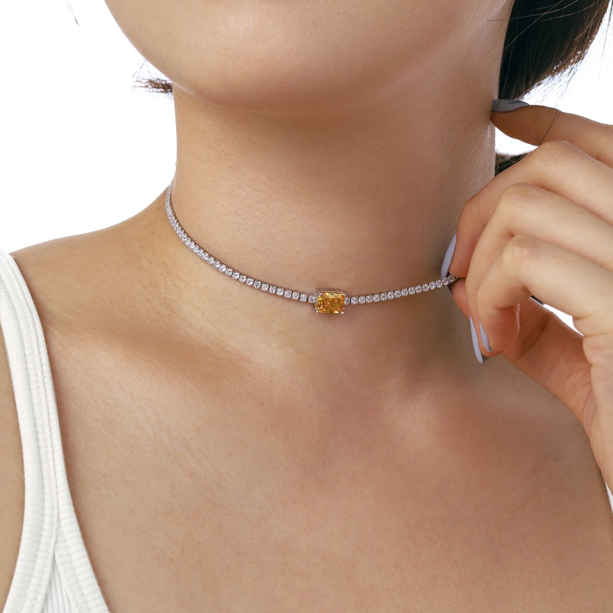 [CharmAmor]2.0 carat Ornate Emerald Cut Necklace