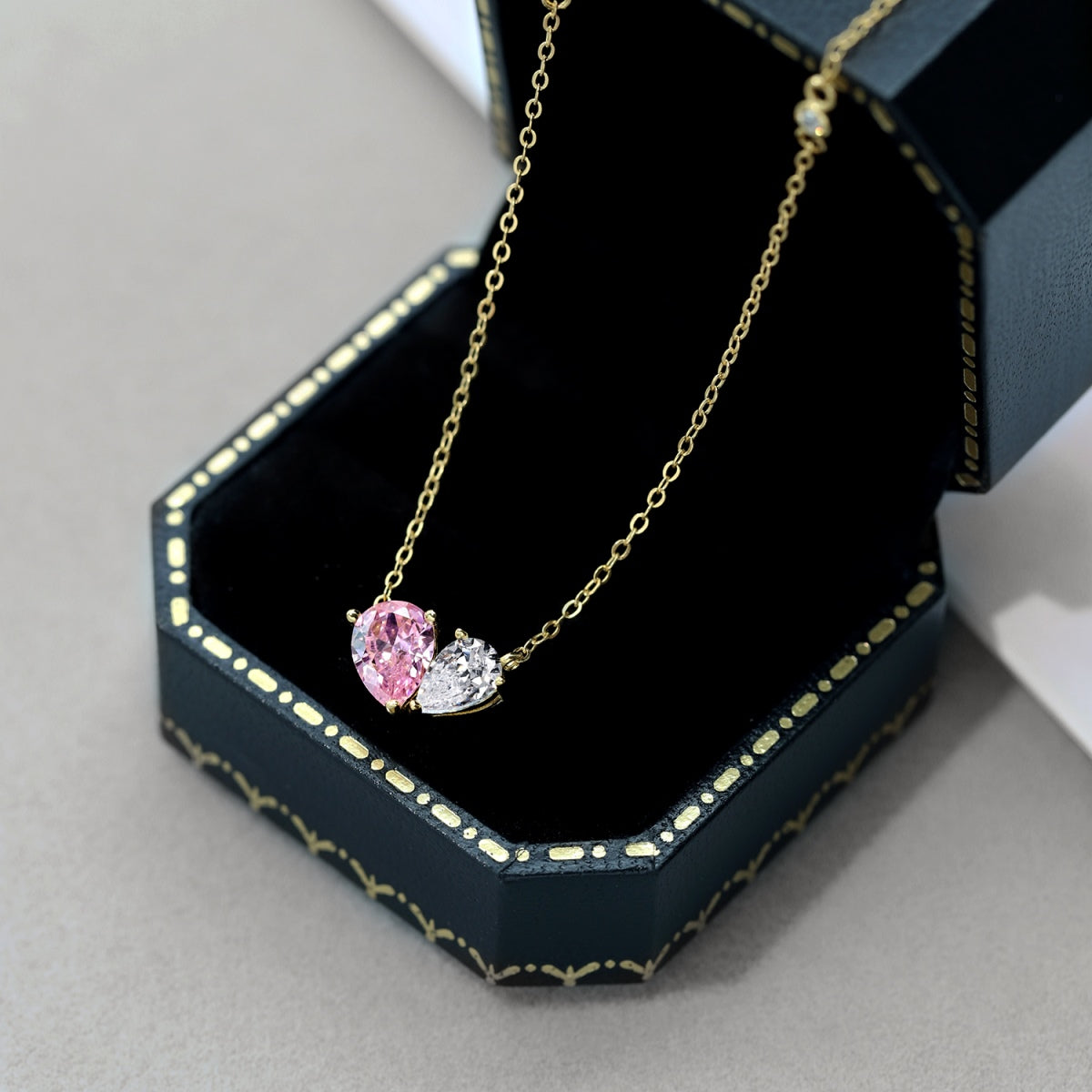 [CharmAmor]Unique Heart Shape Necklace