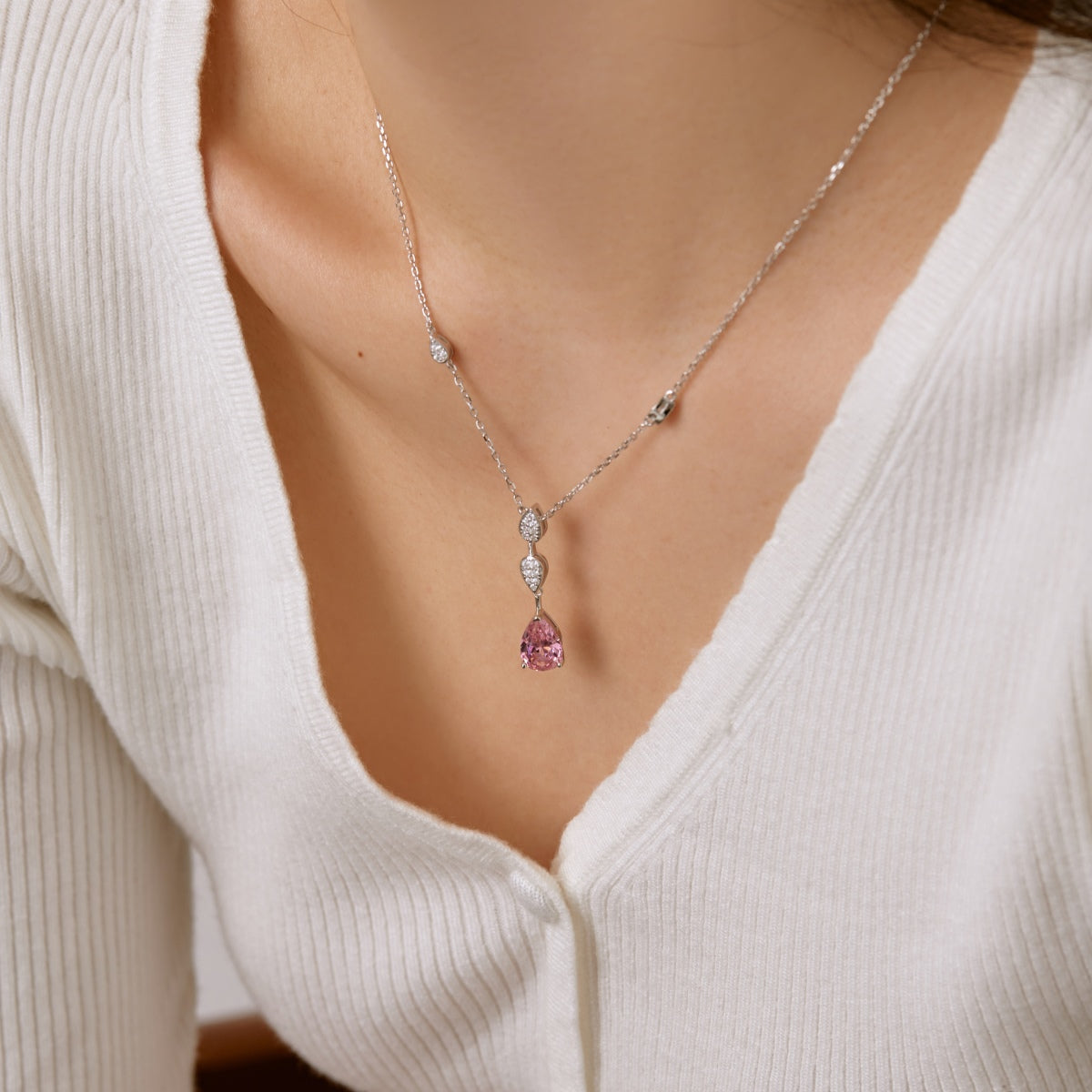 [CharmAmor]Dazzling Pear Cut Necklace