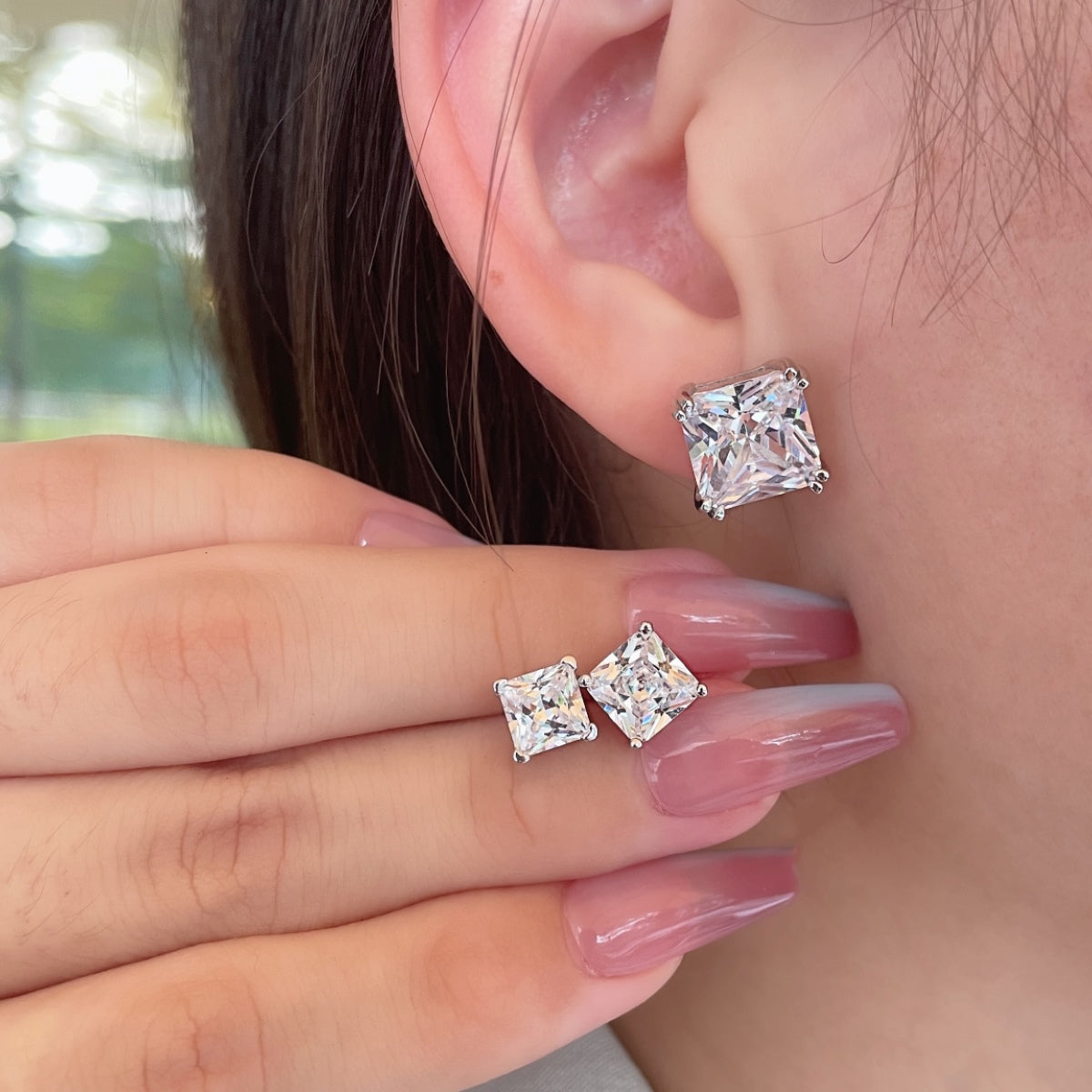 [CharmAmor]Delicate Square Shape Earrings