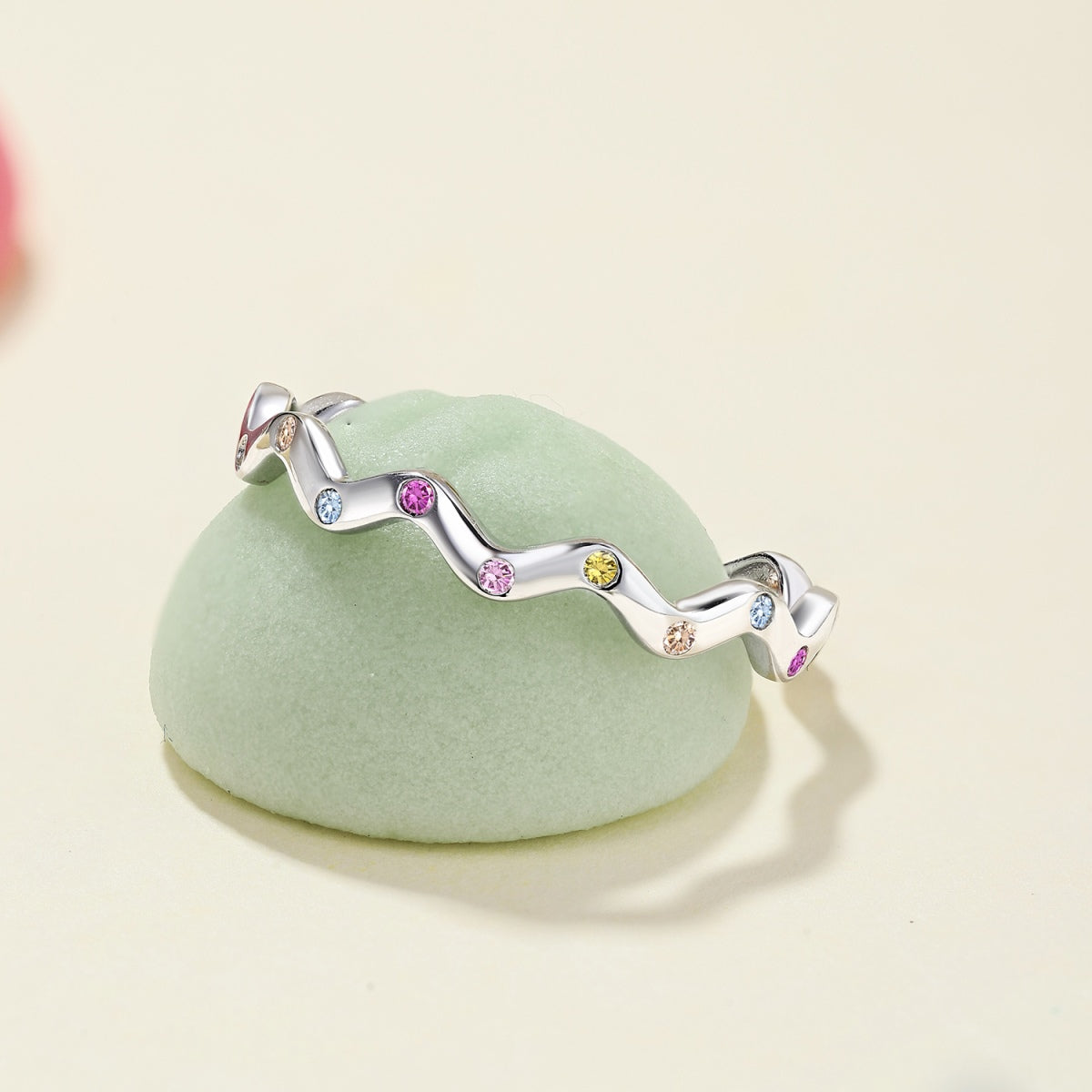 [CharmAmor]Ornate Vibrant Round Cut Daily Ring