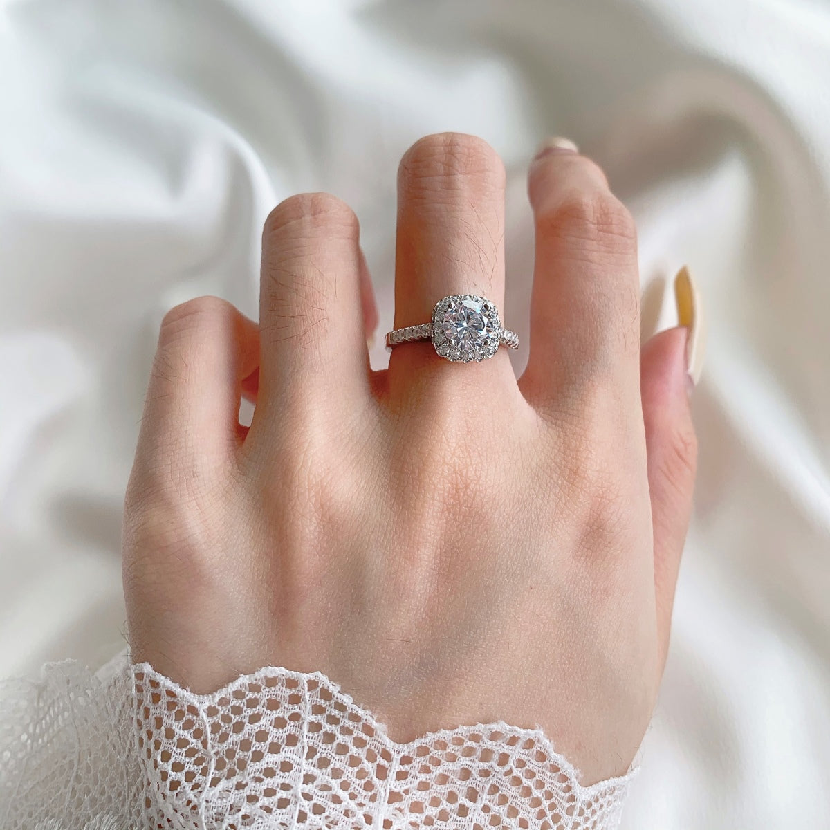 [CharmAmor]Dazzling Resplendent Round Cut Wedding Ring
