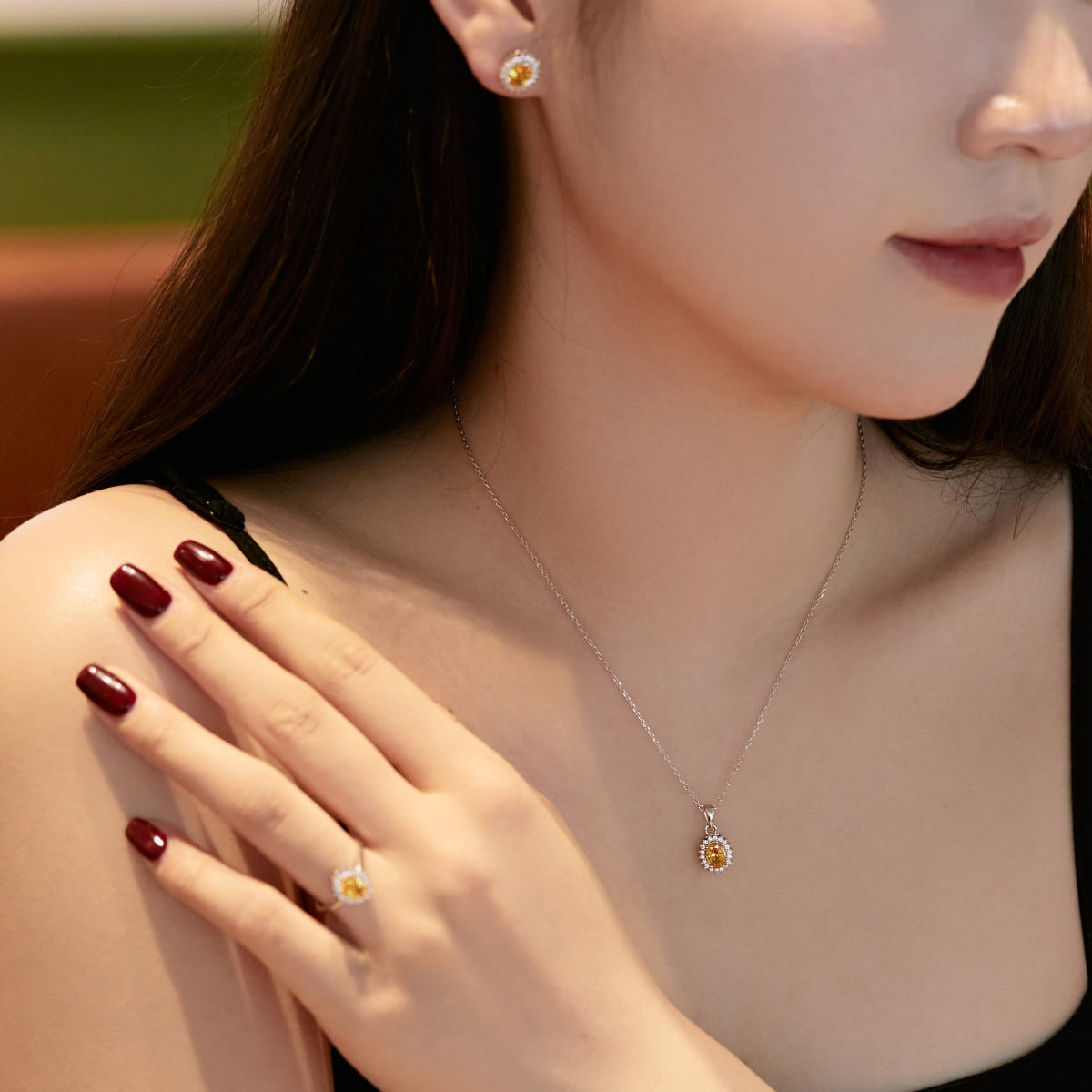 [CharmAmor]Delicate Radiant Oval Cut Daily Earrings