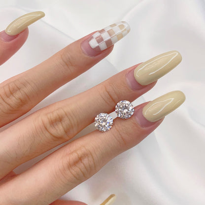 [CharmAmor]Stylish Shiny Round Center Stone Stud Earrings
