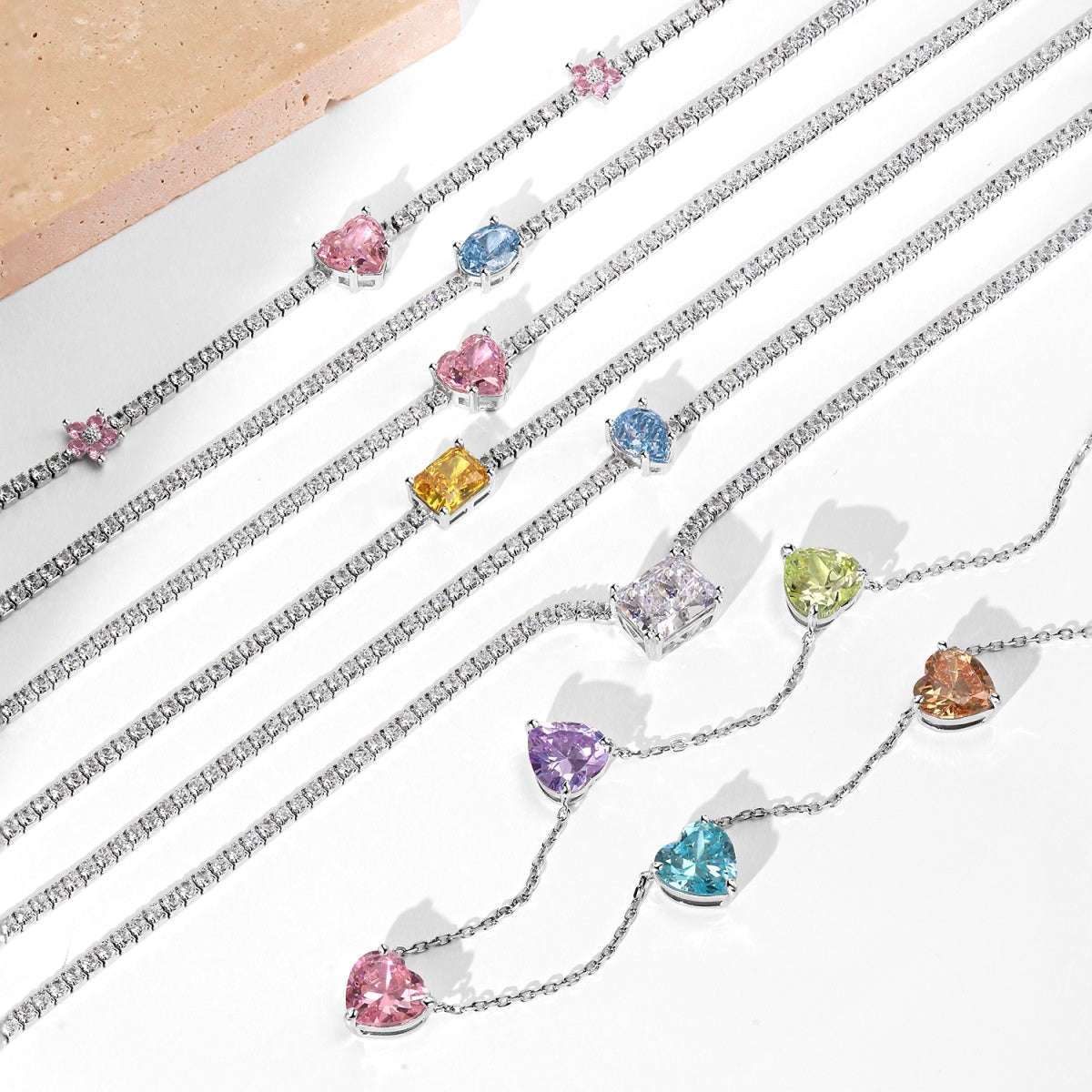 [CharmAmor]Dazzling Pink Heart Flower Necklace