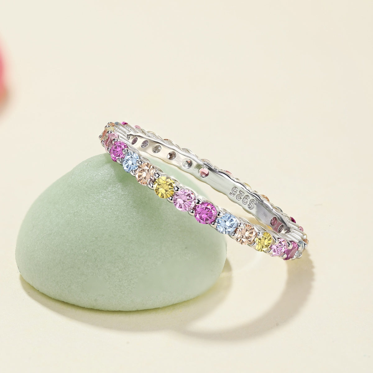 [CharmAmor]Elegant Vivid Round Cut Daily Ring