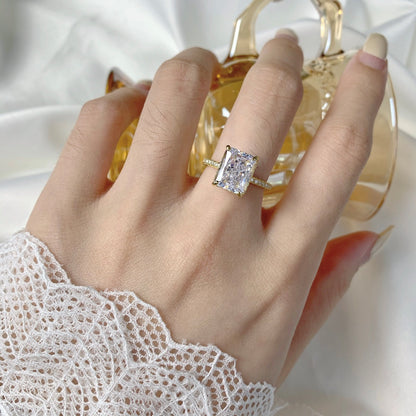 [CharmAmor]4.0 Carat Luxurious Engagement Ring