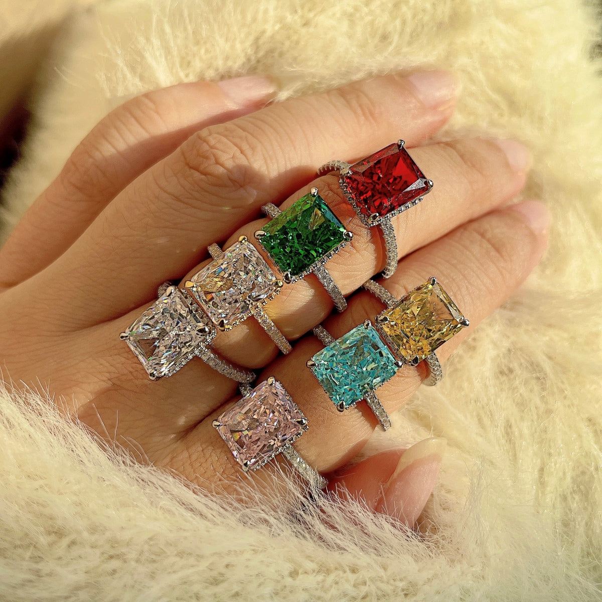 [CharmAmor]4.0 Carat Luxurious Engagement Ring