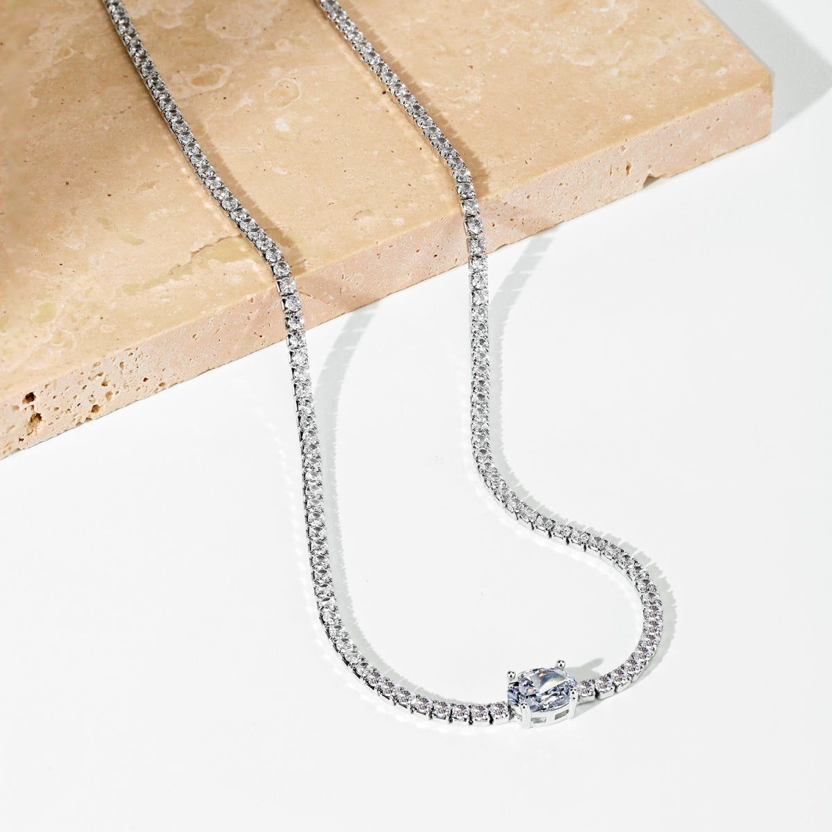 [CharmAmor]1.0 Carat Shining Oval Cut Necklace