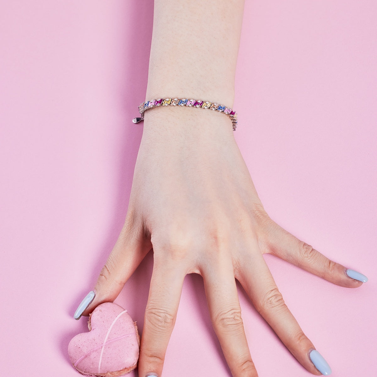 [CharmAmor]Ornate Sparkling Multi Cut Party Bracelet