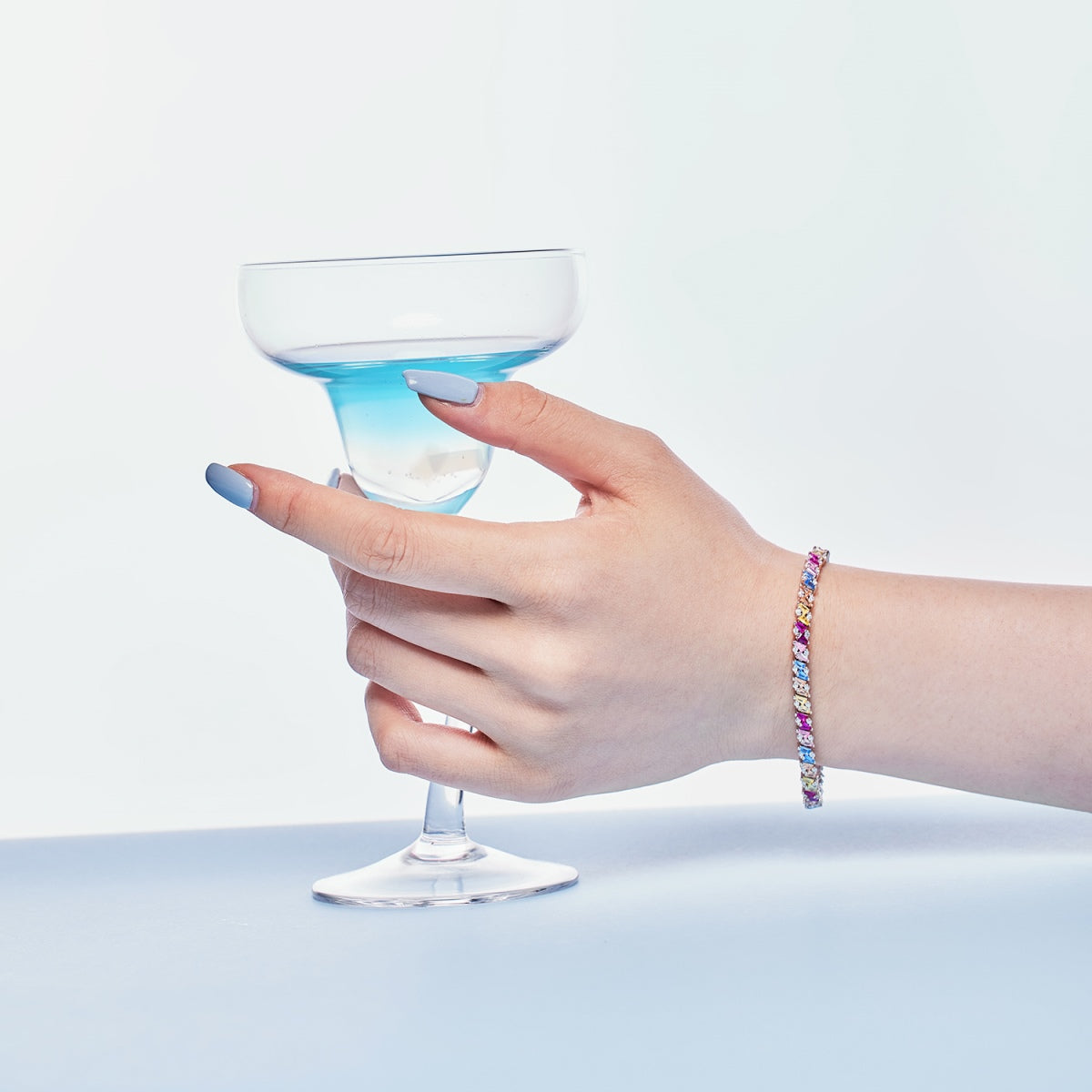 [CharmAmor]Ornate Sparkling Multi Cut Party Bracelet