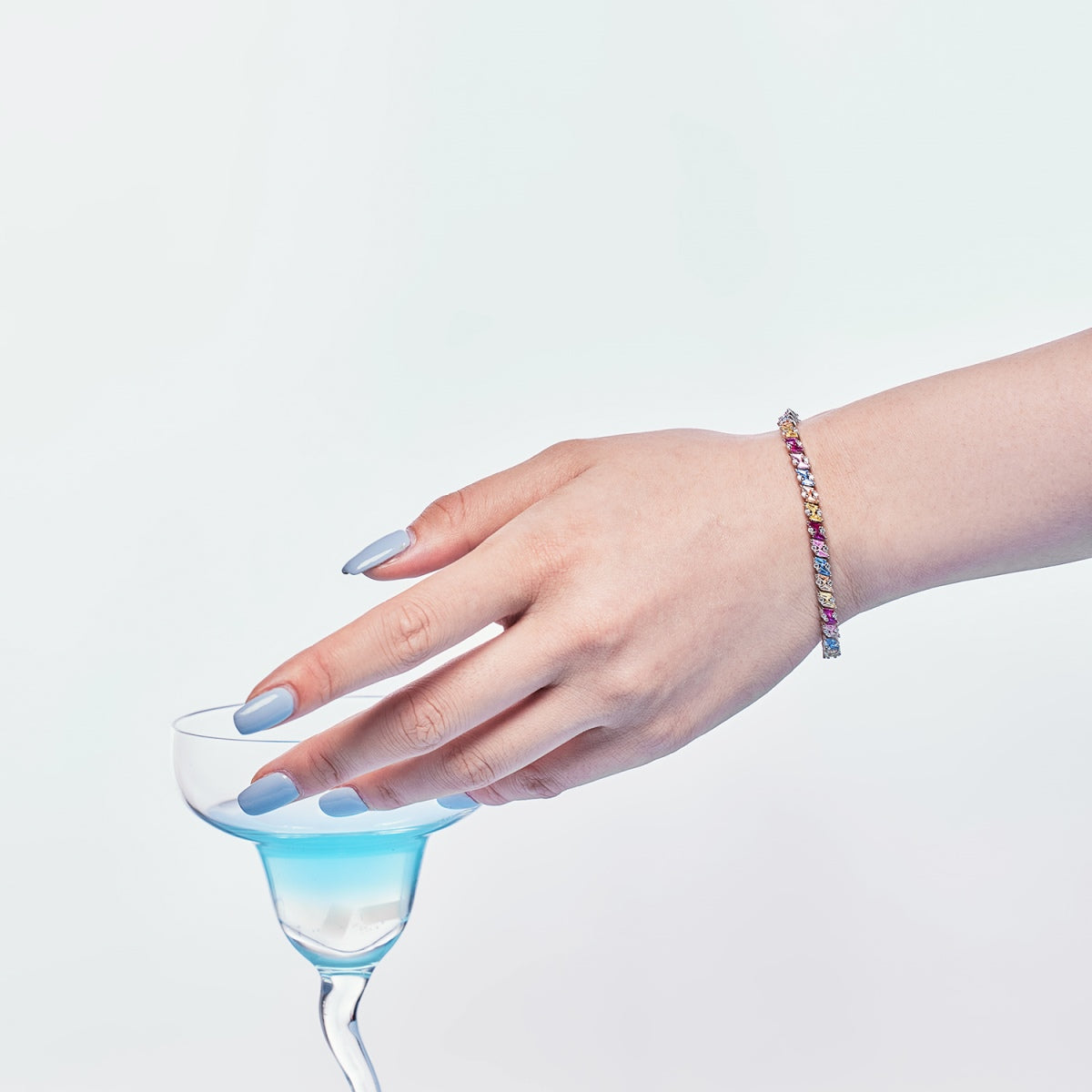 [CharmAmor]Ornate Sparkling Multi Cut Party Bracelet