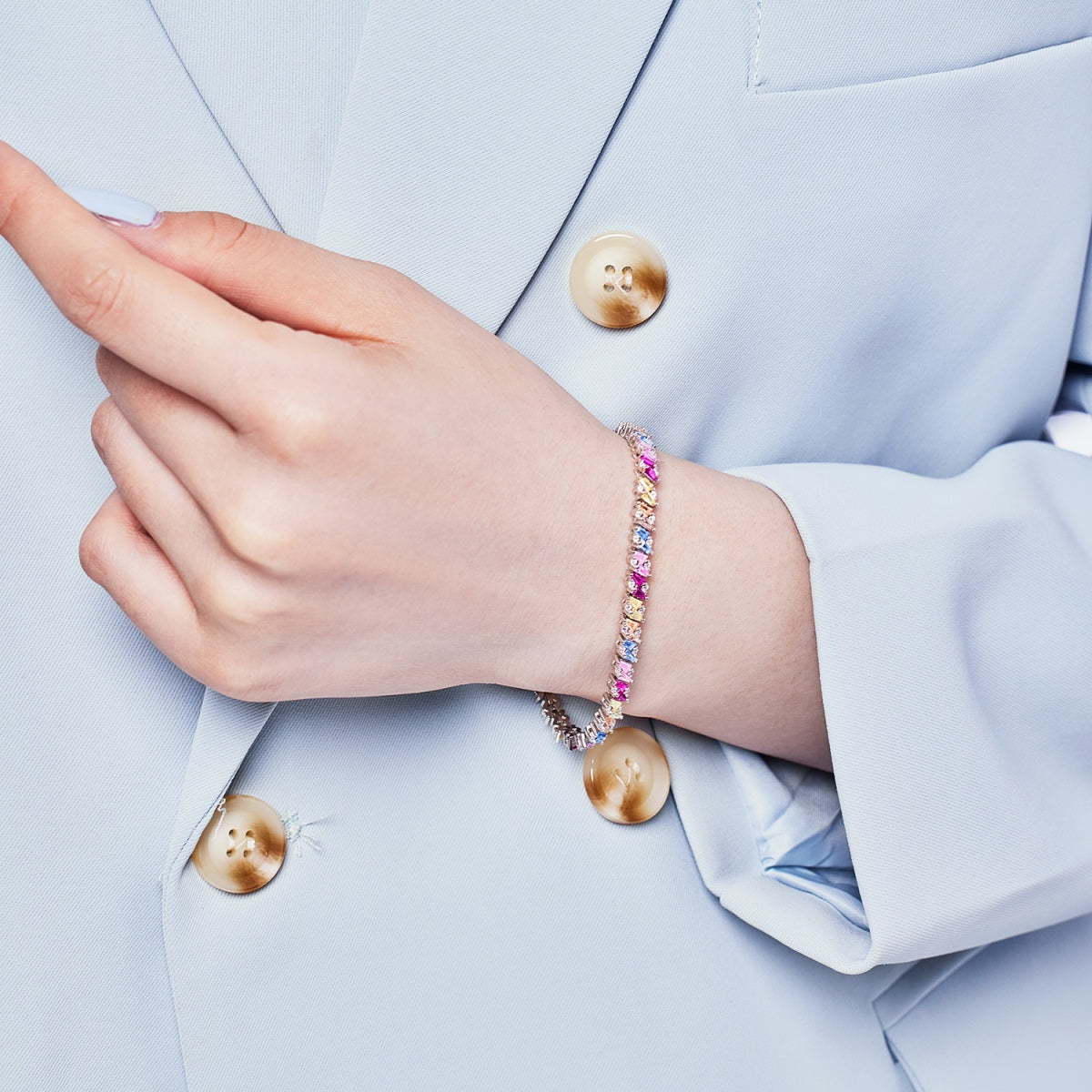 [CharmAmor]Ornate Sparkling Multi Cut Party Bracelet