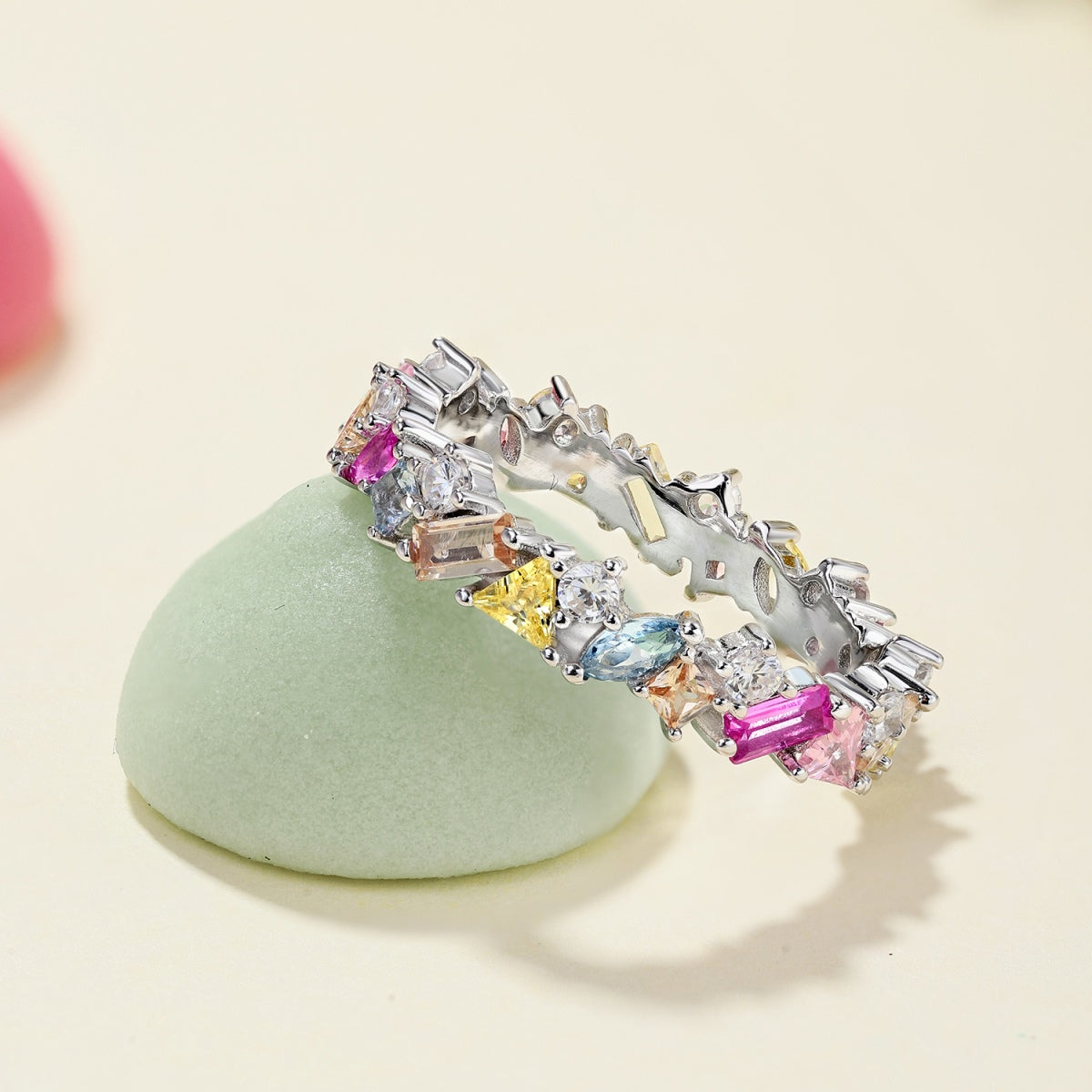 [CharmAmor]Dazzling Polychromatic Multi cut Daily Ring