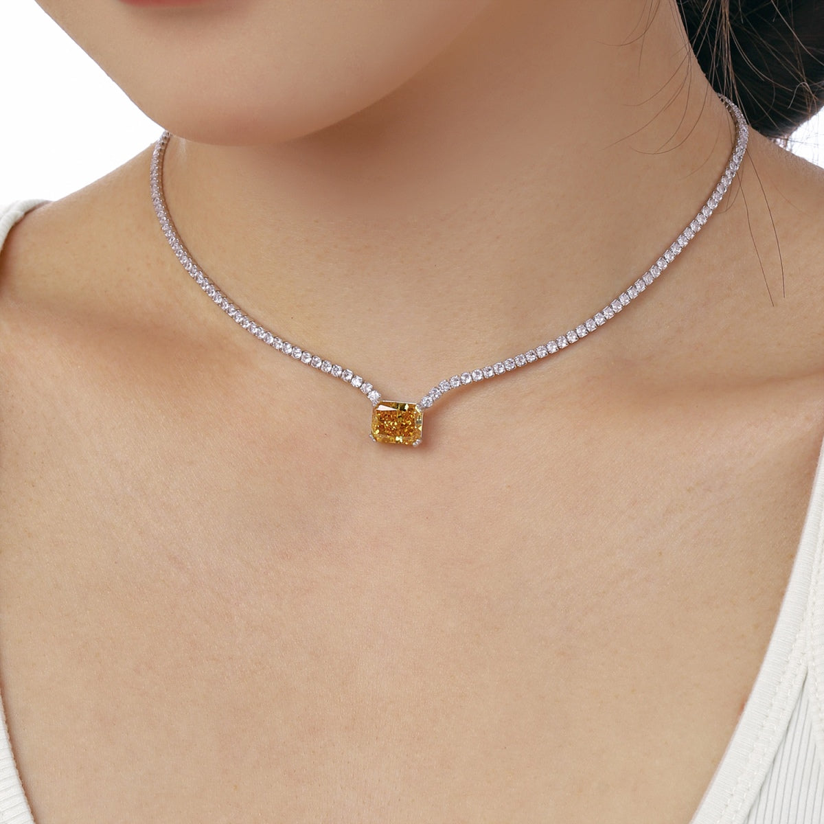[CharmAmor]4.0 Carat Elegant Radiant Cut Necklace