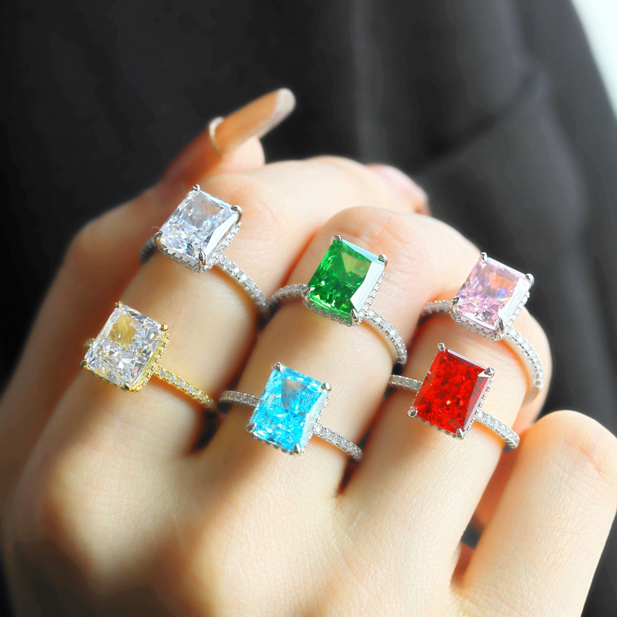 [CharmAmor]4.0 Carat Luxurious Engagement Ring