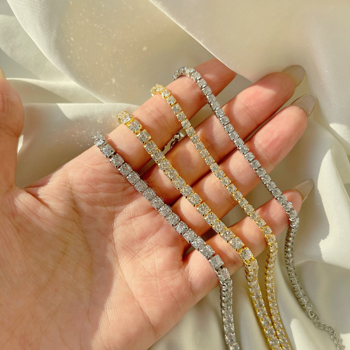 [CharmAmor]Sparkling Radiant Princess Cut Tennis Bracelet