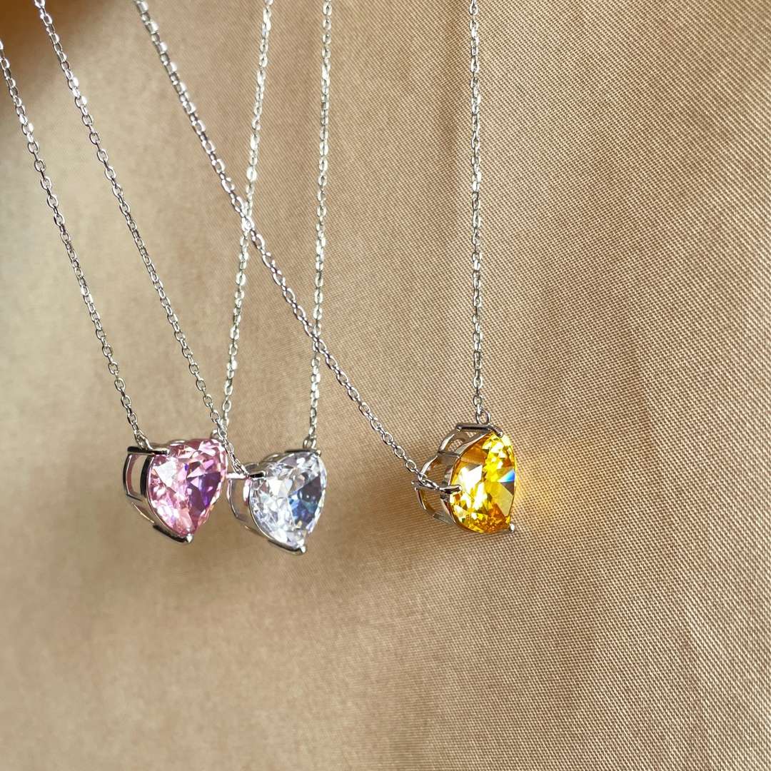 [CharmAmor]6.0 carat Radiant Heart Shape Necklace