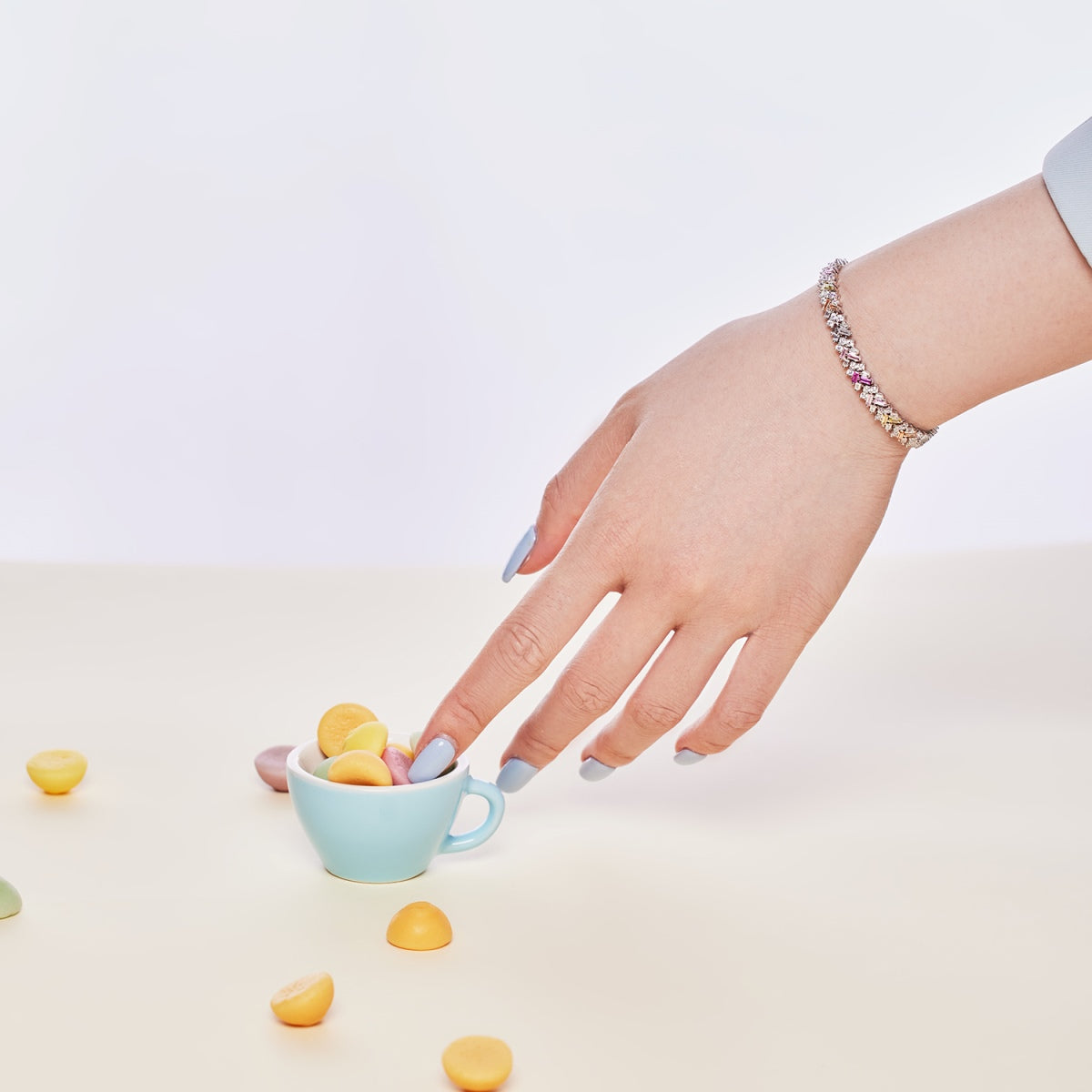 [CharmAmor]Dazzling Unique Multi Shape Daily Bracelet