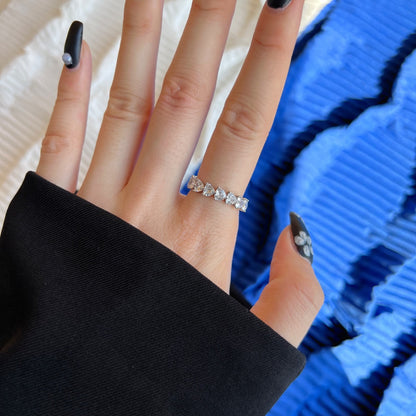 [CharmAmor]0.25 Carat Radiant Romance Heart Cut Lover Ring