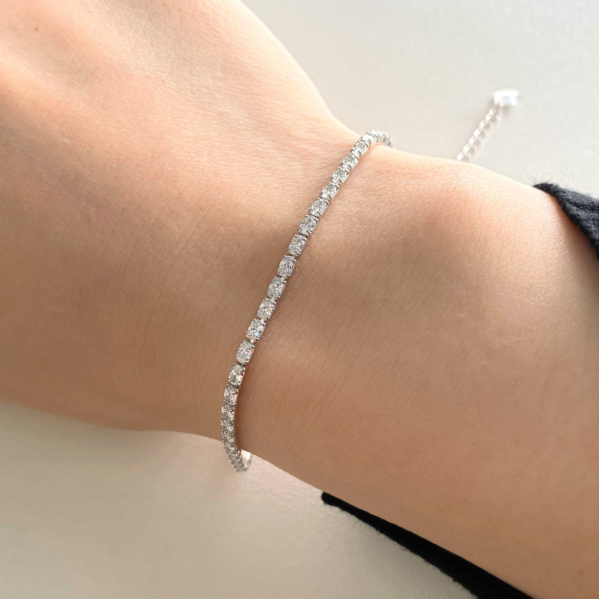 [CharmAmor]Elegant Emerald Cut Daily Bracelet