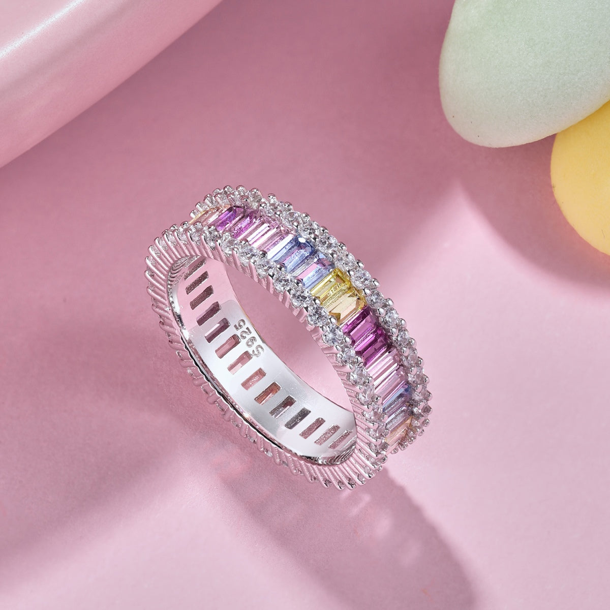 [CharmAmor]Dainty Kaleidoscopic Emerald Cut Daily Ring