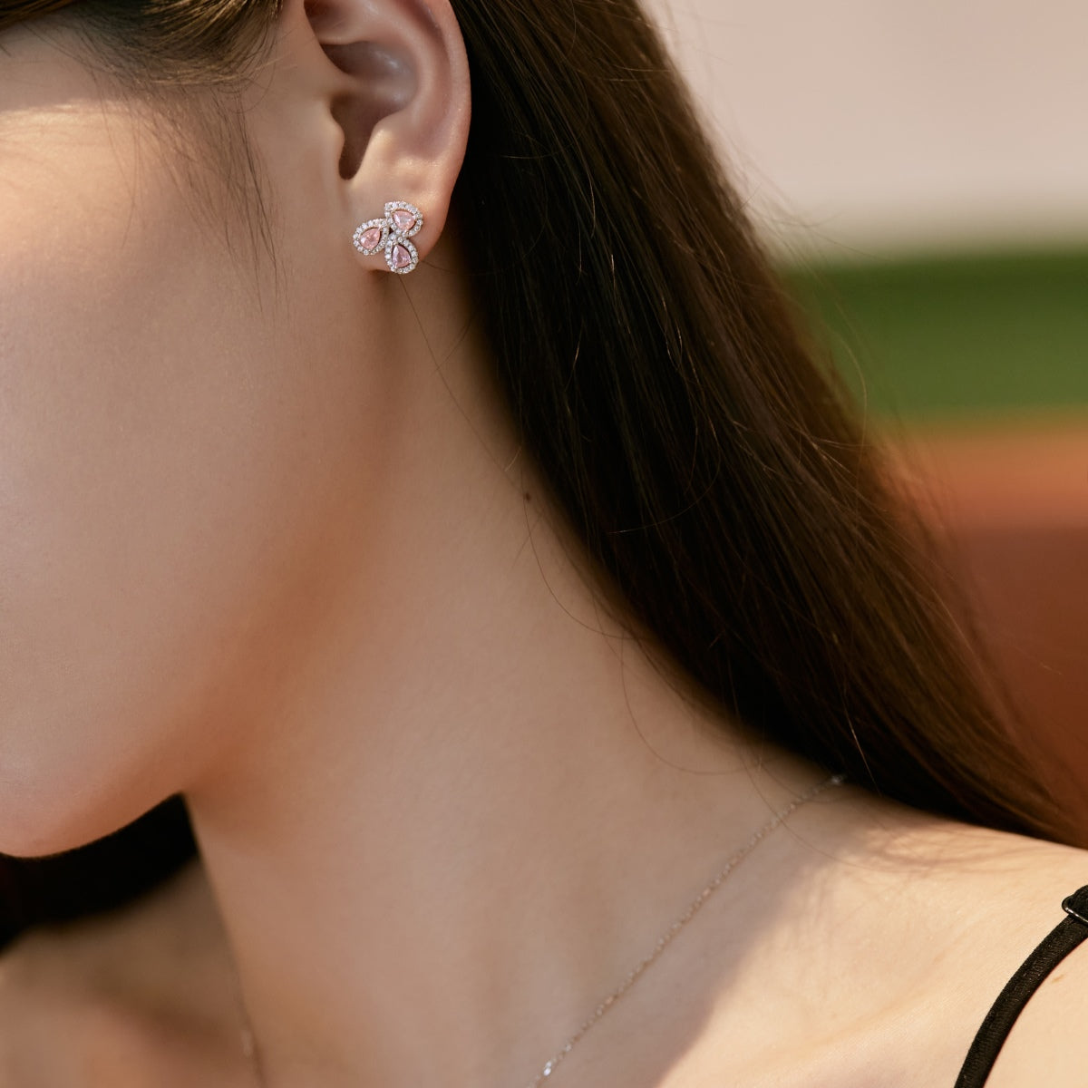 [CharmAmor]Ornate Flower Shape Pear Cut Lover Earrings