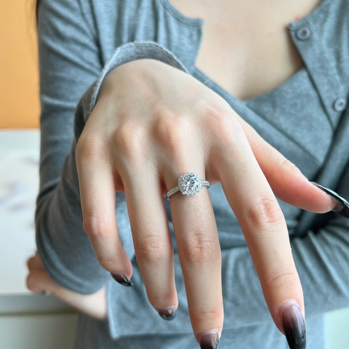 [CharmAmor]Dazzling Resplendent Round Cut Wedding Ring