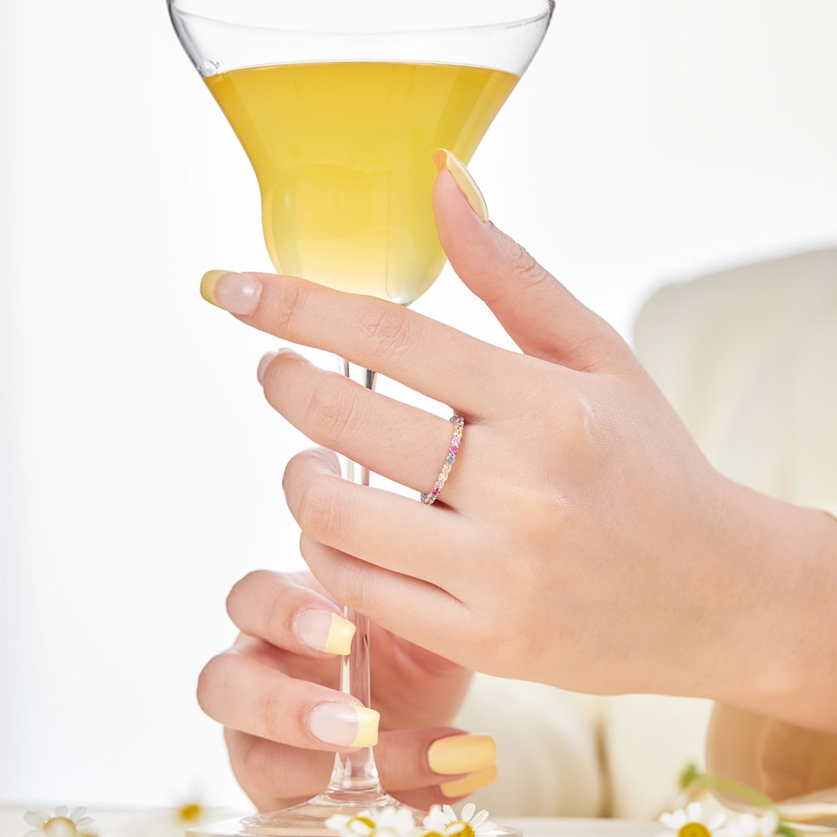 [CharmAmor]Elegant Vivid Round Cut Daily Ring