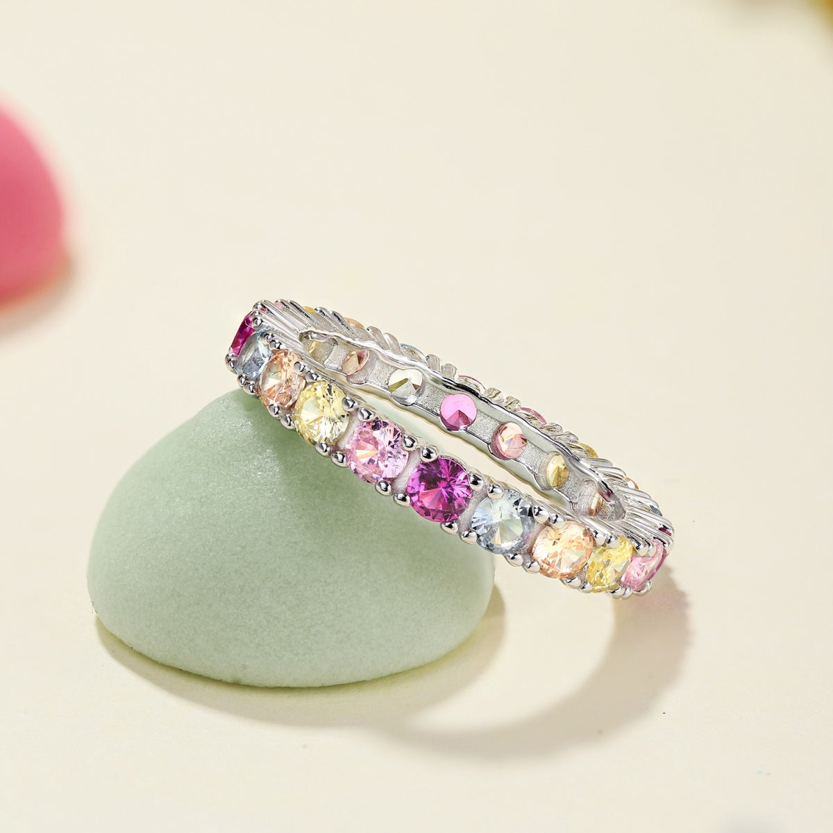 [CharmAmor]Dazzling Lustrous Round Cut Tennis Ring