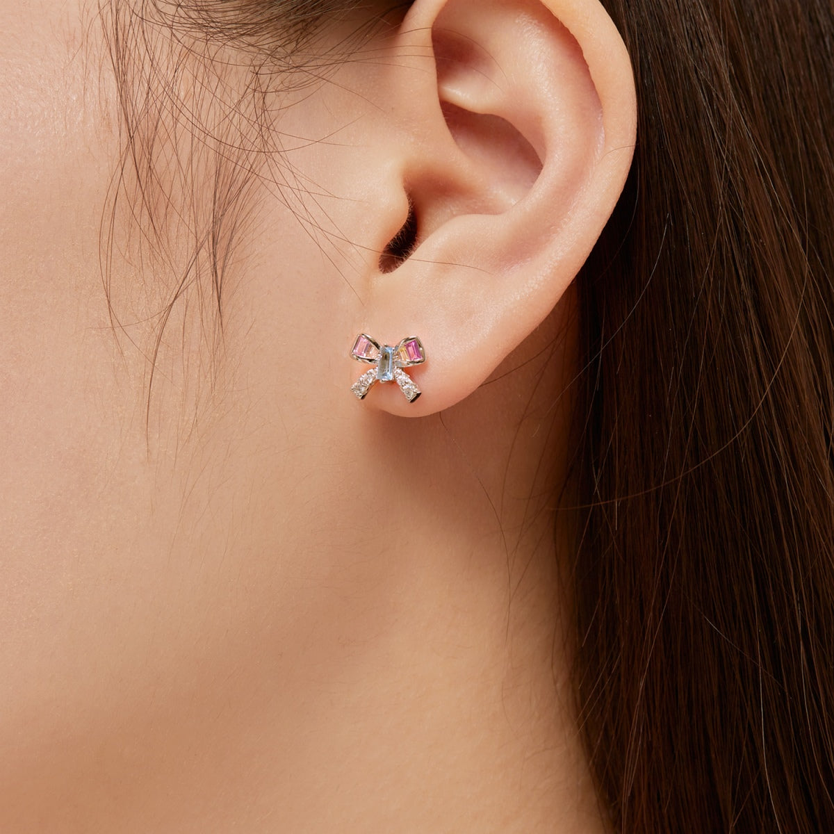 [CharmAmor]Ornate Butterfly Shape Daily Earrings