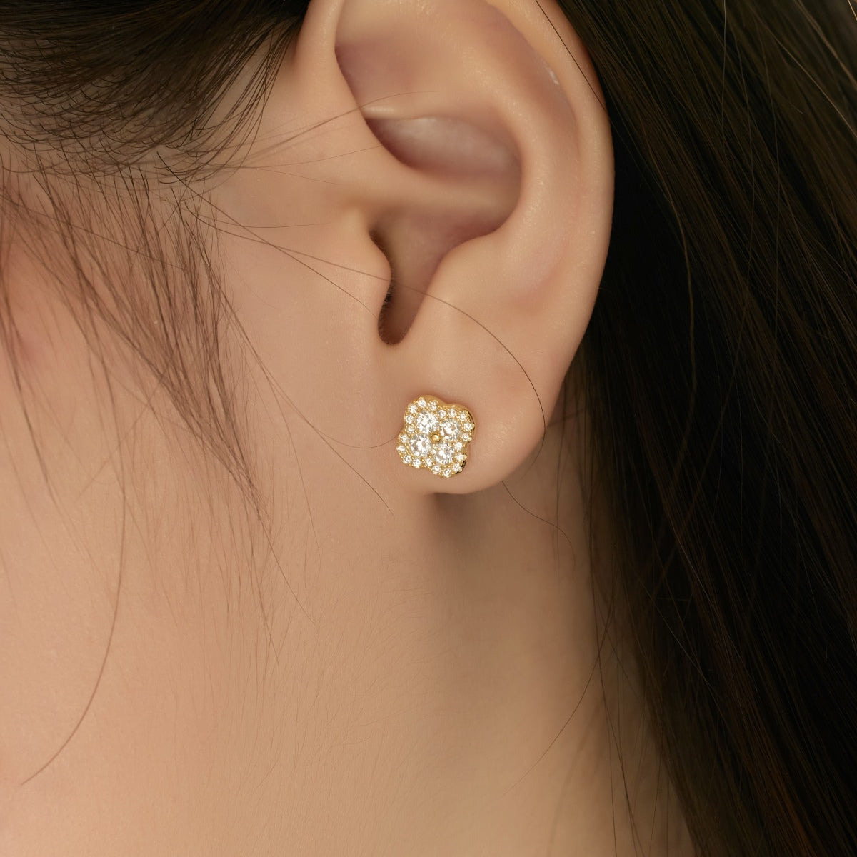 [CharmAmor]Four-Leaf Clover Flower Shaped Earrings