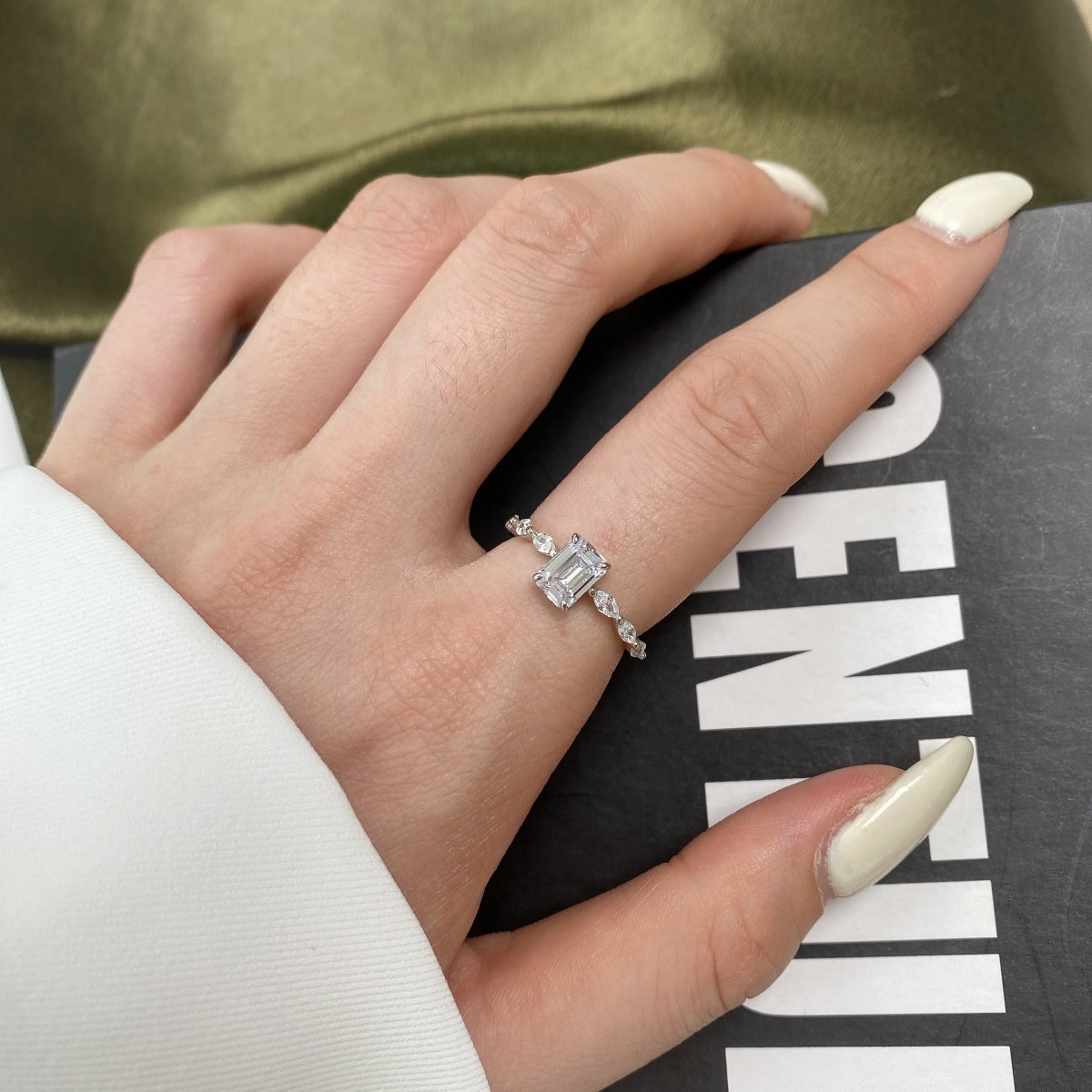 [CharmAmor]1.0 Carat Dainty Resplendent Radiant Cut Daily Ring