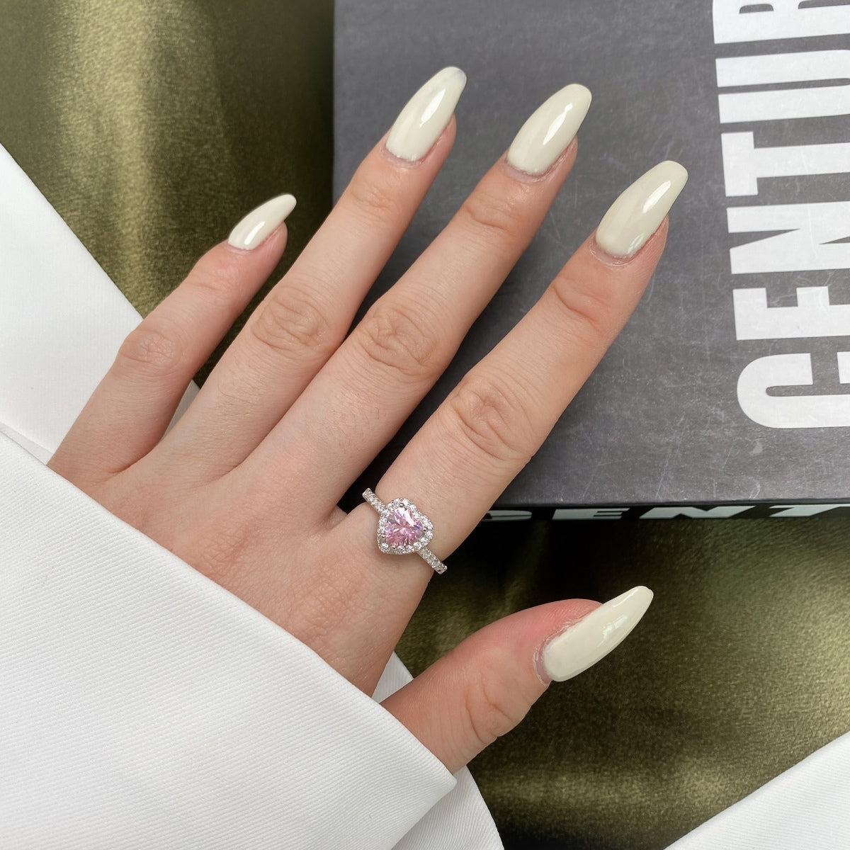 [CharmAmor]Eternity Splashy Romantic Heart Shape Lover Ring