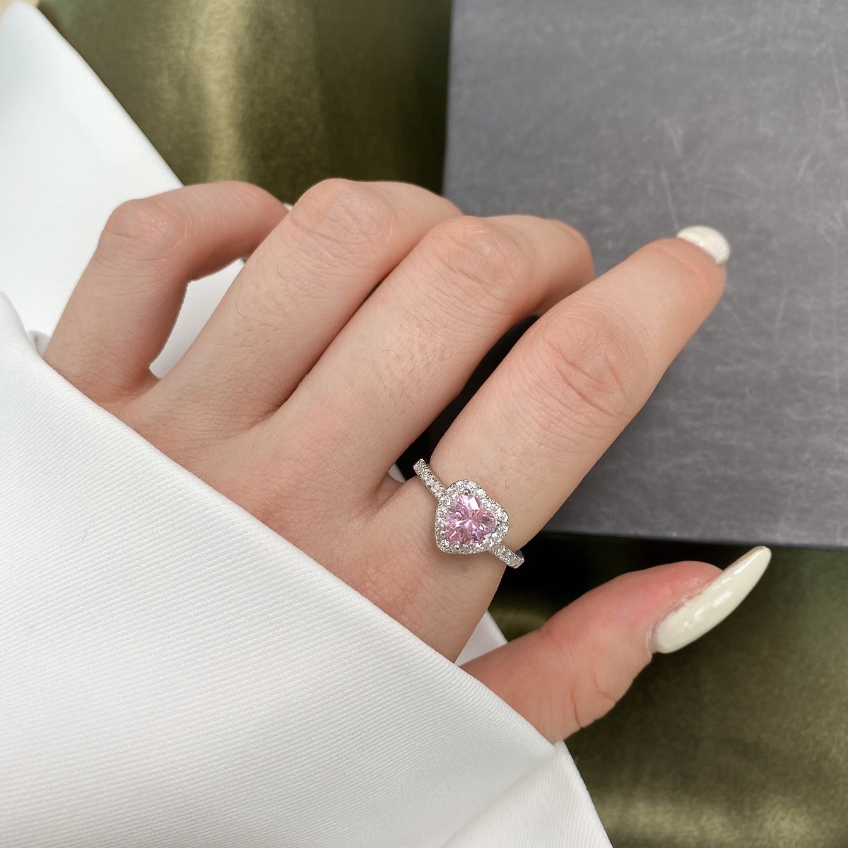 [CharmAmor]Eternity Splashy Romantic Heart Shape Lover Ring