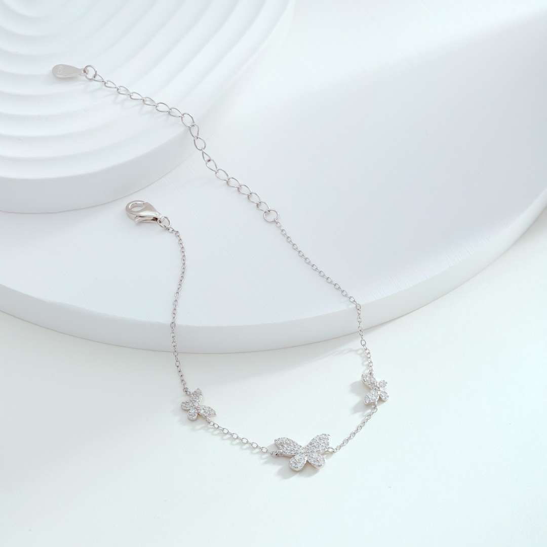 [CharmAmor]Delicate Butterfly Pendant Bracelet