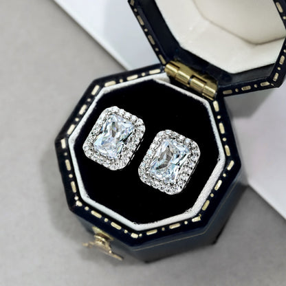 [CharmAmor]1.0 Carat Luxurious Dainty Emerald Cut Daily Earrings