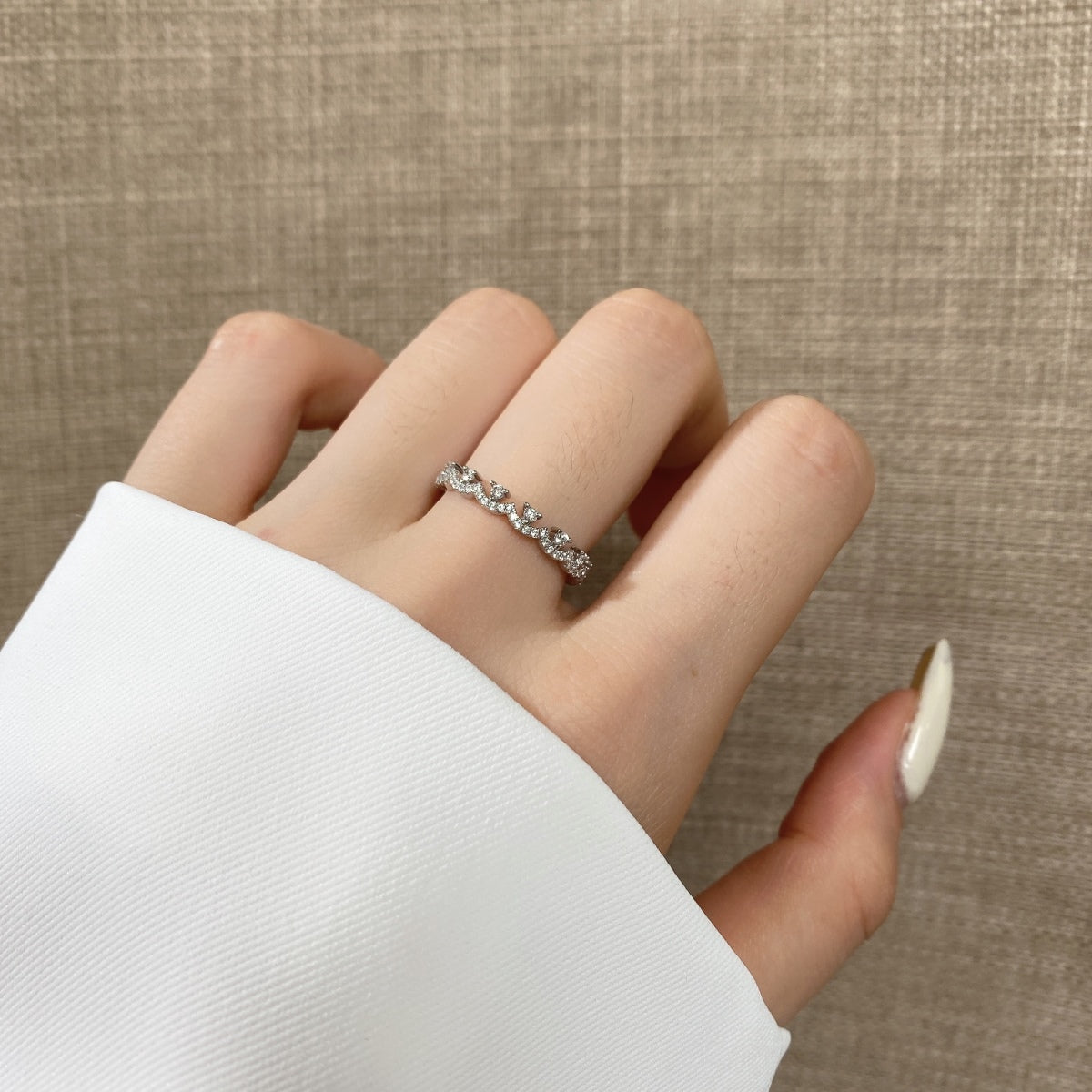 [CharmAmor]Elegant Resplendent Round Shape Party Ring