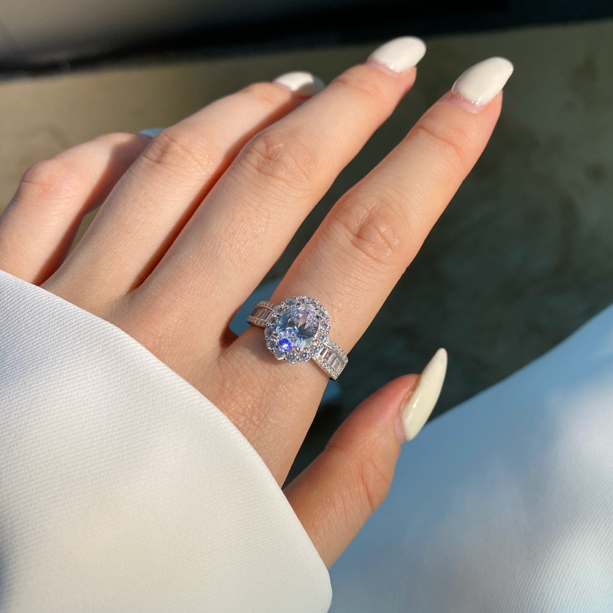 [CharmAmor]1.5 Carat Dazzling Charming Oval Cut Banquet Ring