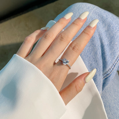 [CharmAmor]2.0 Carat Dazzling Lustrous Heart Cut Lover Ring