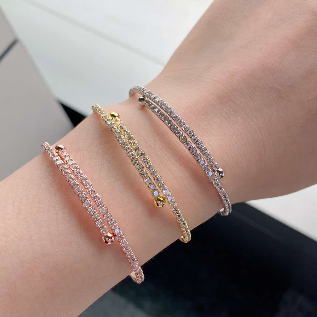 [CharmAmor]Row of Diamonds Round Fashion Bracelet