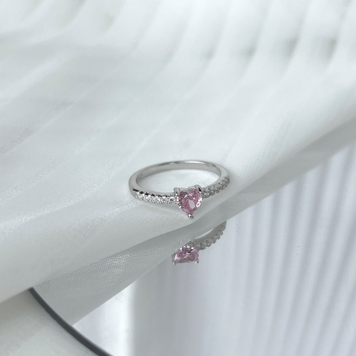 [CharmAmor]0.5 Carat CaratEternity Charming Heart Shape Lover Ring